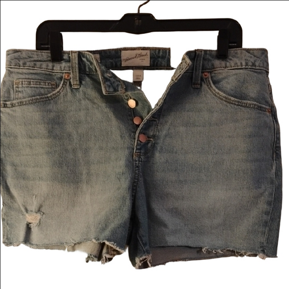 Universal Thread NWT Size 12 Vintage Midi  Distressed Raw Hem ( Stretch ) Shorts - Picture 1 of 5